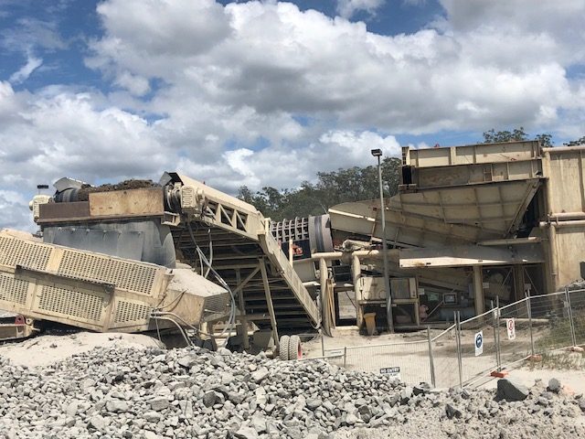 http://Ausdecom%20Recycling%20-%20Mobile%20Crushing