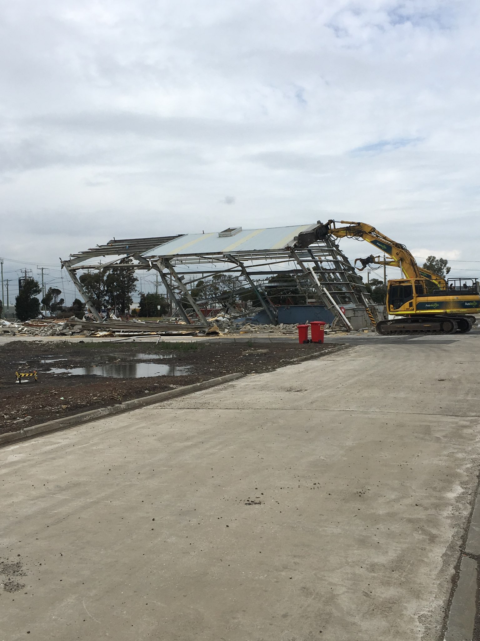 http://Ausdecom%20BASF%20Altona%20Site%20Demolition%20and%20Removal