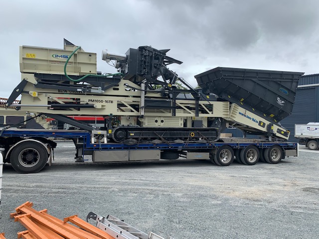 http://Ausdecom%20Recycling%20Mobile%20Crushing%20IMS%20PM1050-16TB%20Tracked%20Pugmill