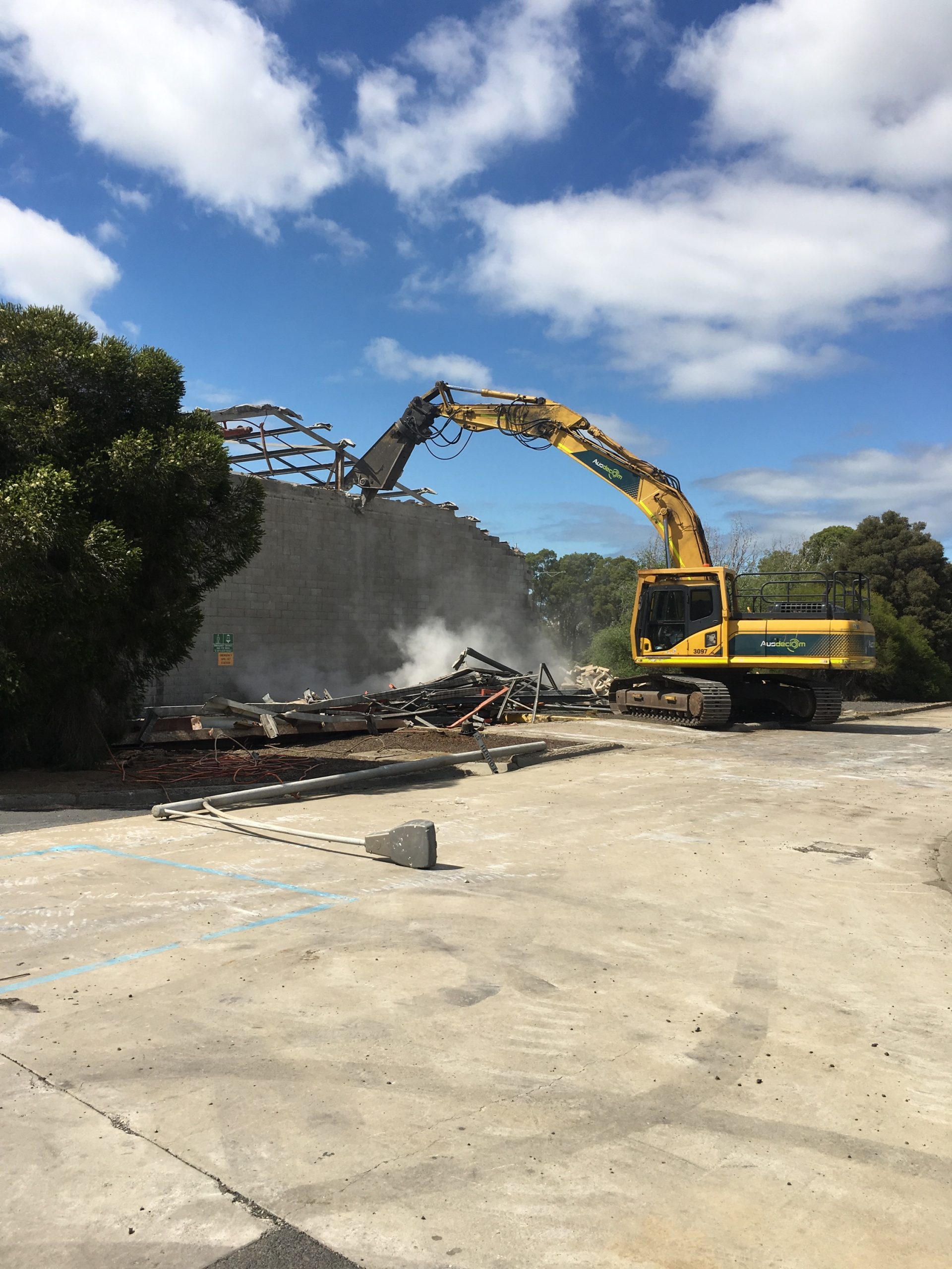 Ausdecom Demolition of buildings and removal of hardstand BASF Altona